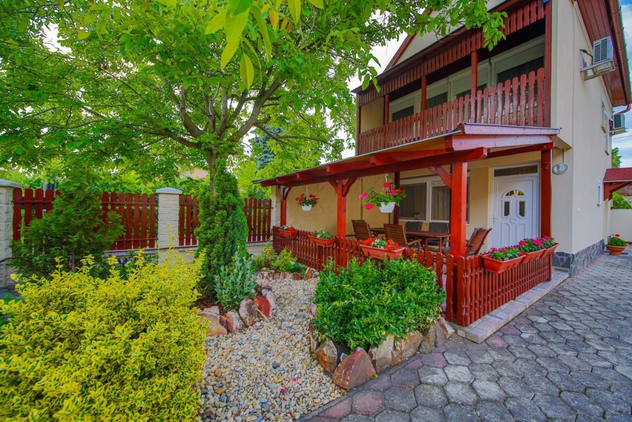 Maria Apartman Хайдусобосло Экстерьер фото